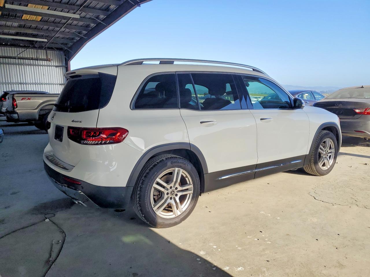 2021 MERCEDES-BENZ GLB 250 4MATIC photo 5
