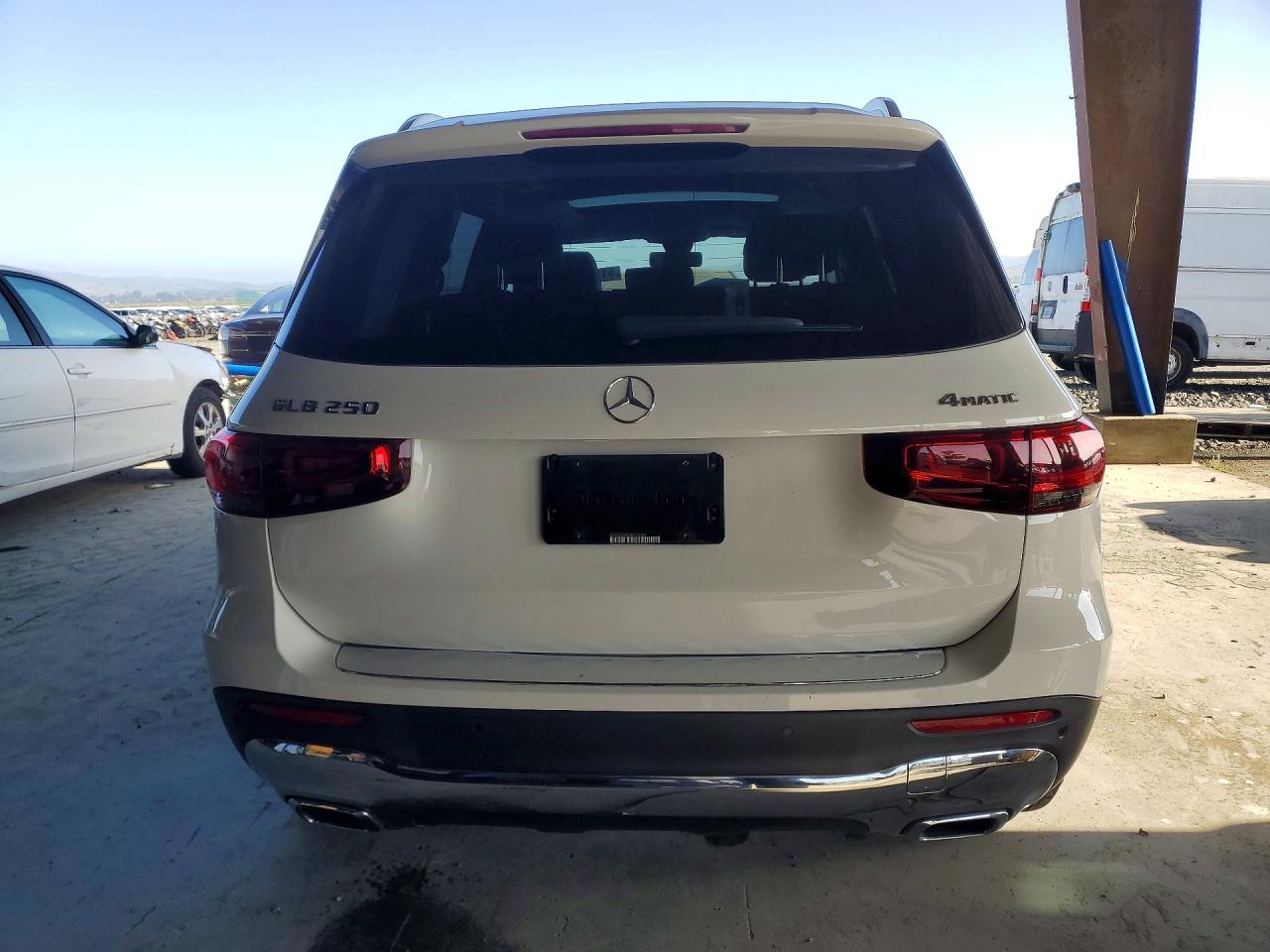 2021 MERCEDES-BENZ GLB 250 4MATIC photo 11