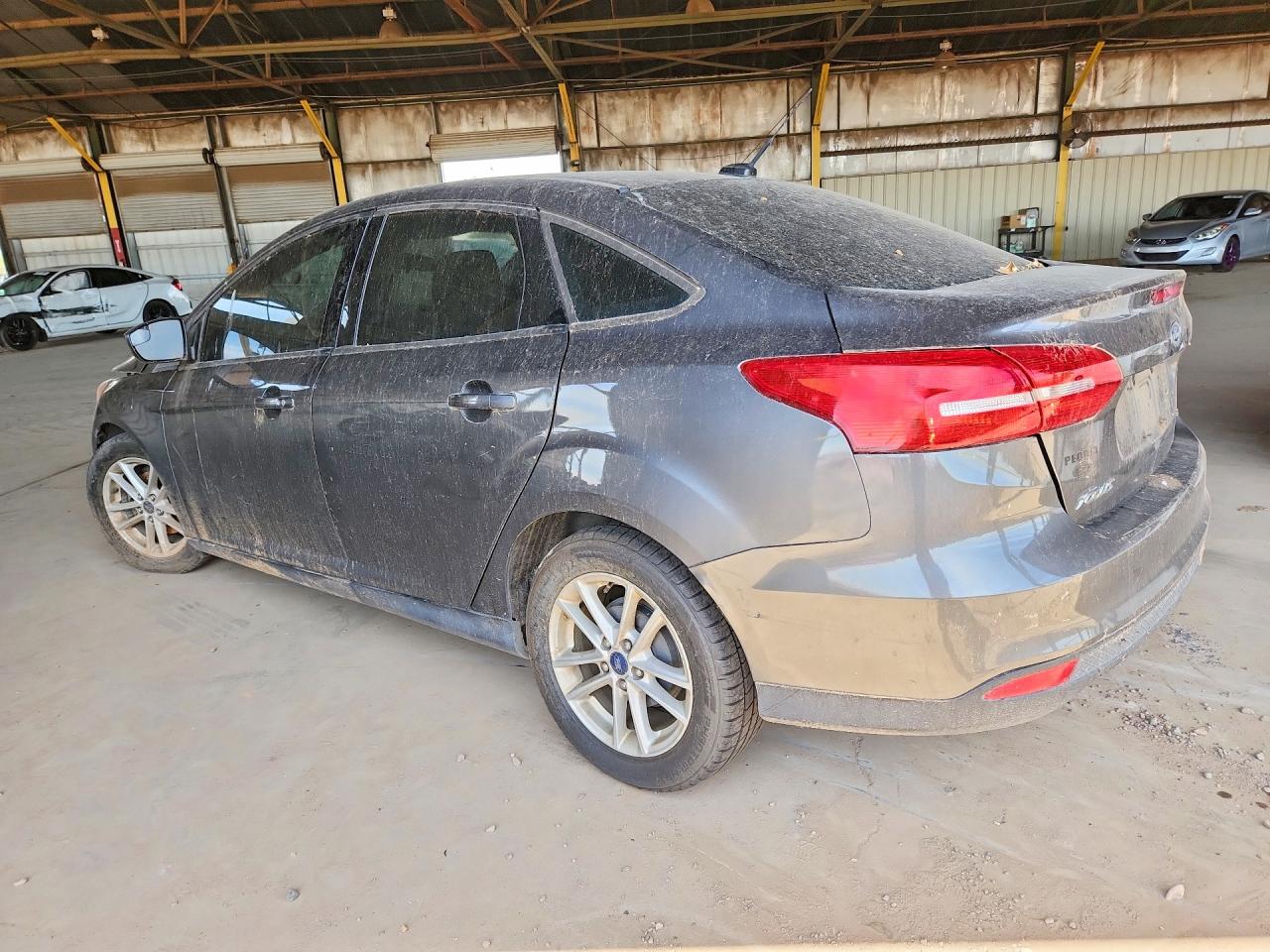 2018 FORD FOCUS SE photo 3