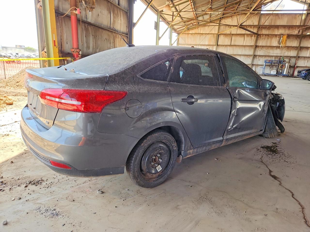2018 FORD FOCUS SE photo 5