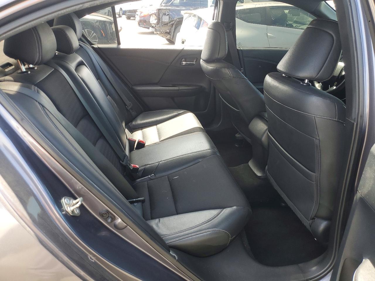 2016 HONDA ACCORD SPORT photo 19