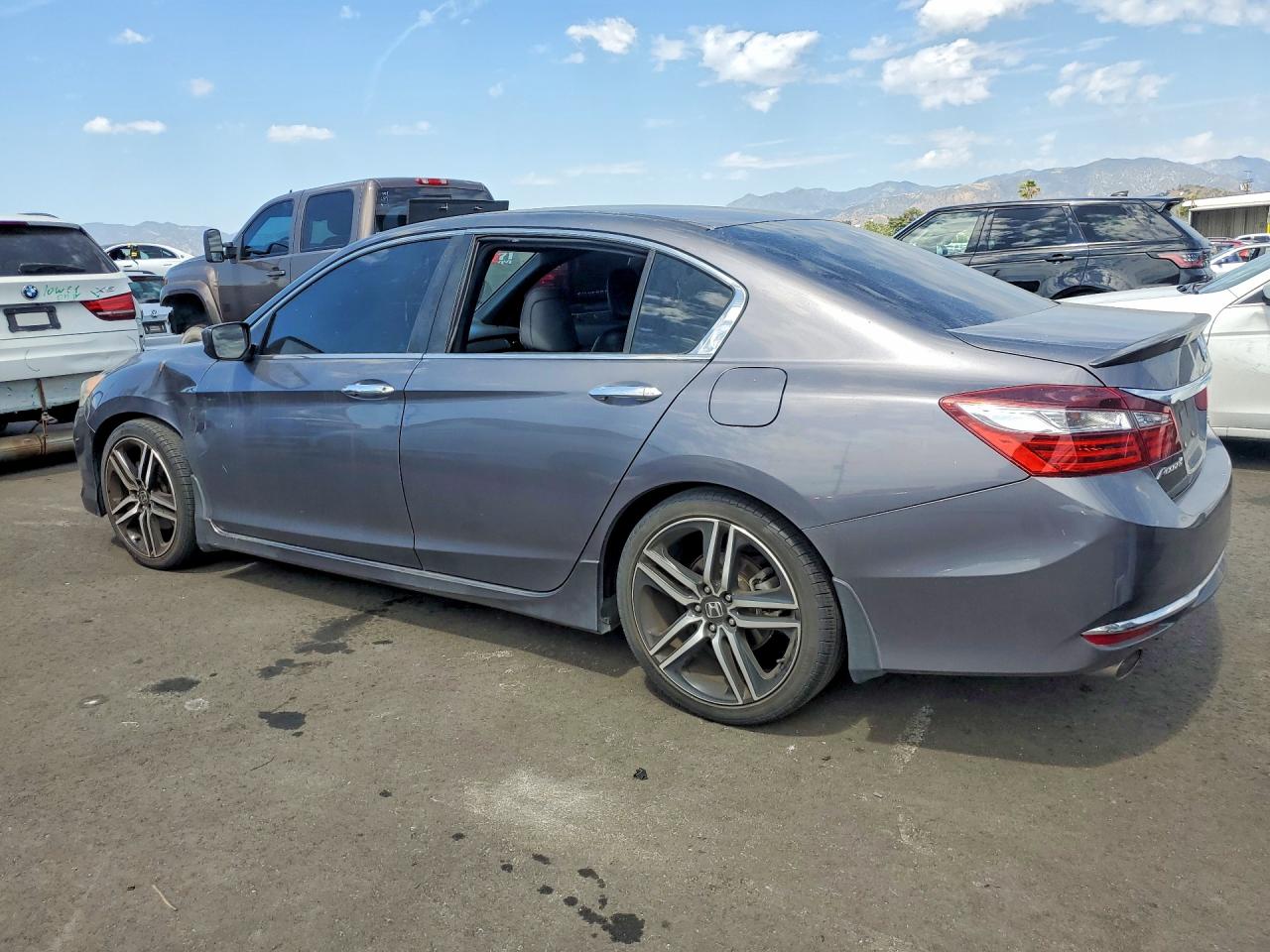 2016 HONDA ACCORD SPORT photo 3