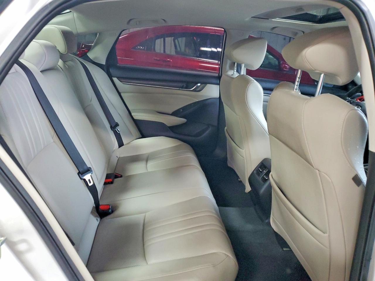 2020 HONDA ACCORD TOURING HYBRID photo 19