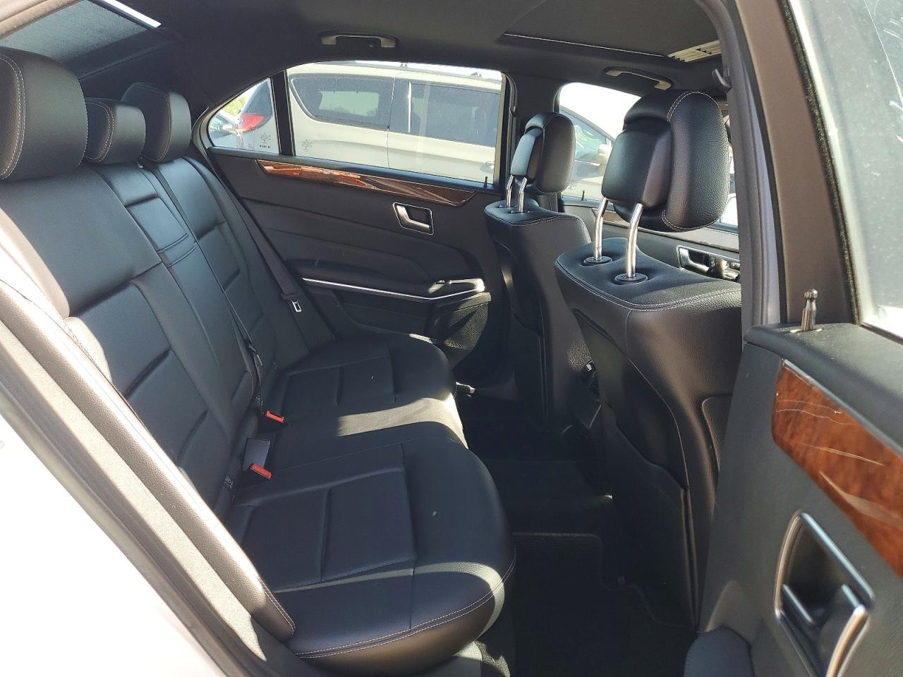2016 MERCEDES-BENZ E 350 4MATIC photo 28