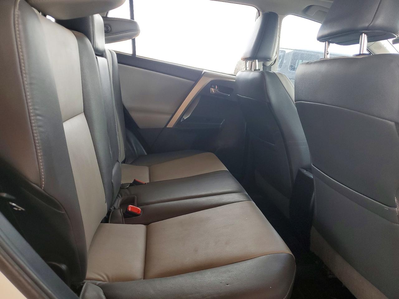 2015 TOYOTA RAV4 LIMITED photo 21