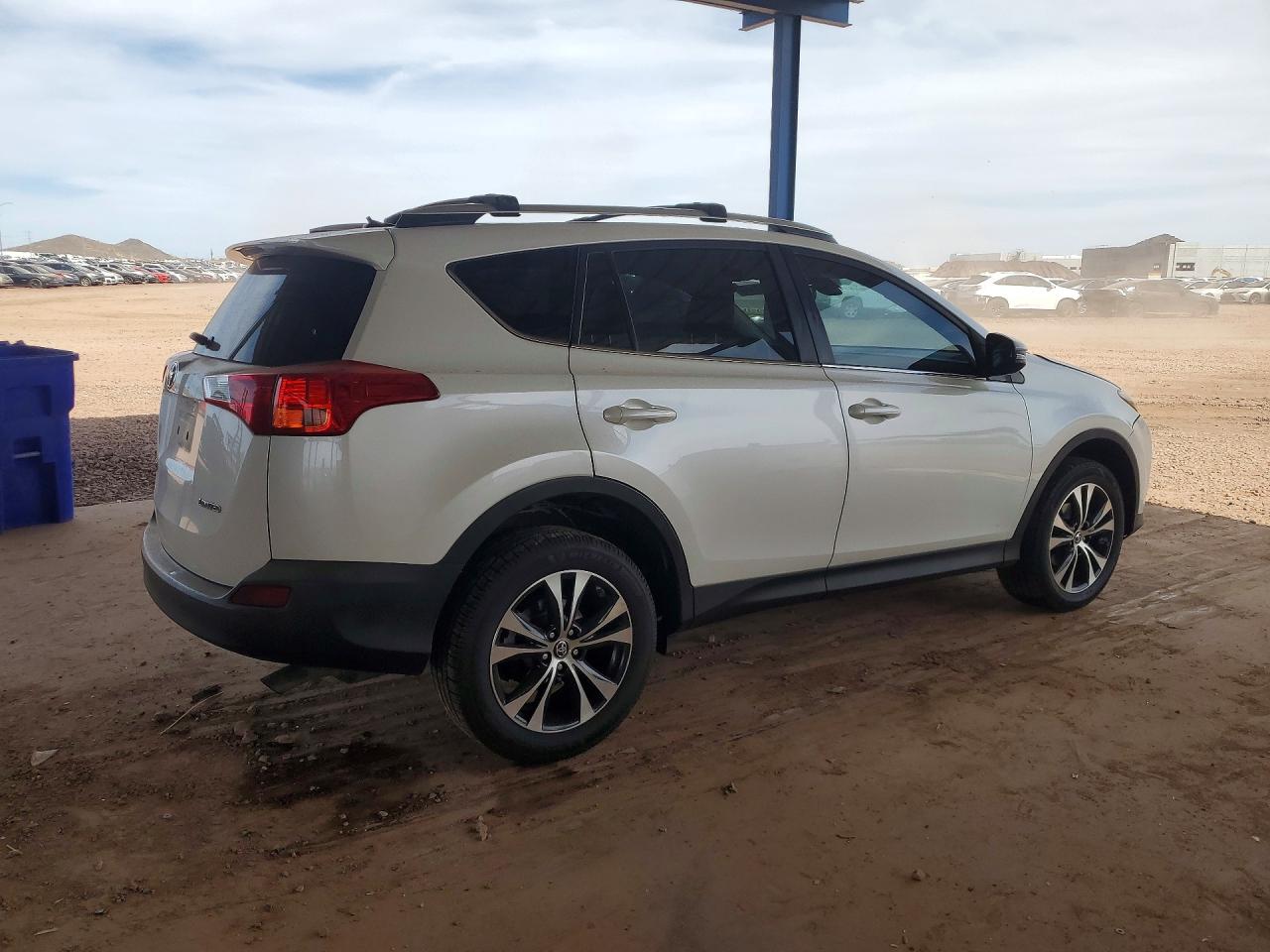 2015 TOYOTA RAV4 LIMITED photo 5