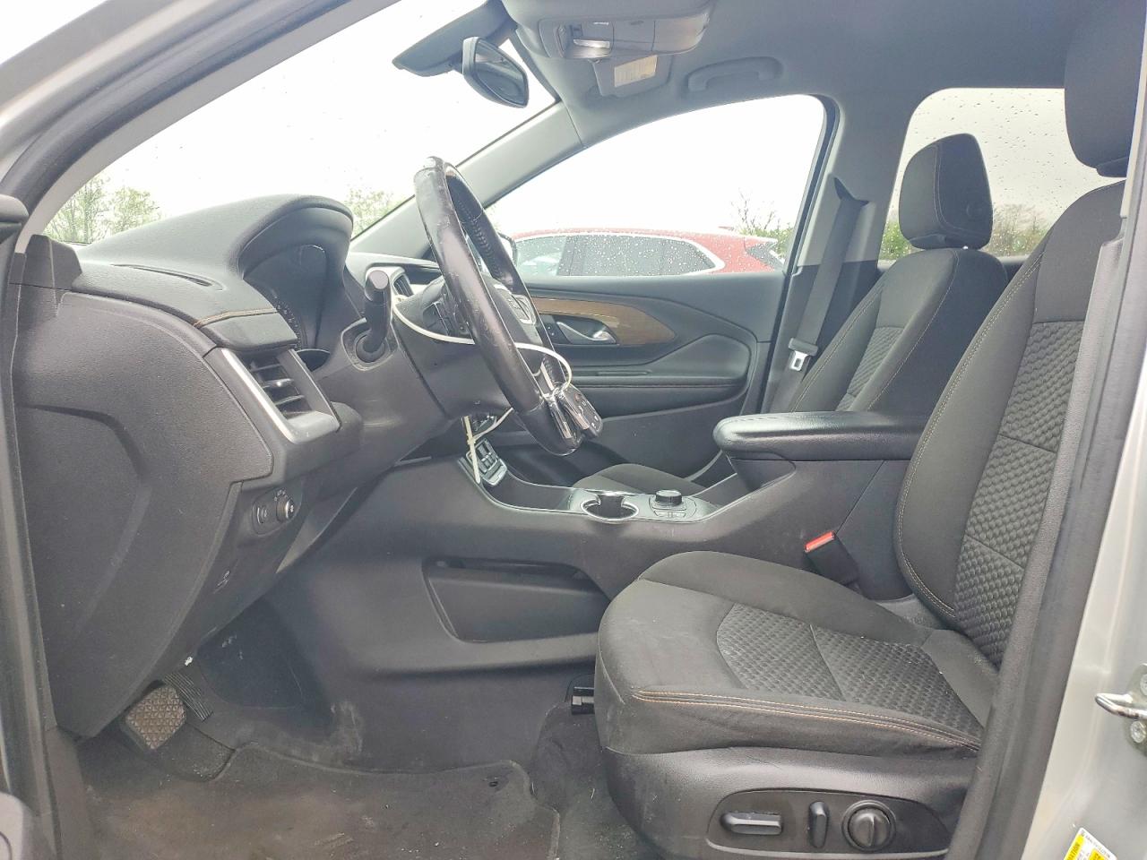 2018 GMC TERRAIN SLE photo 13