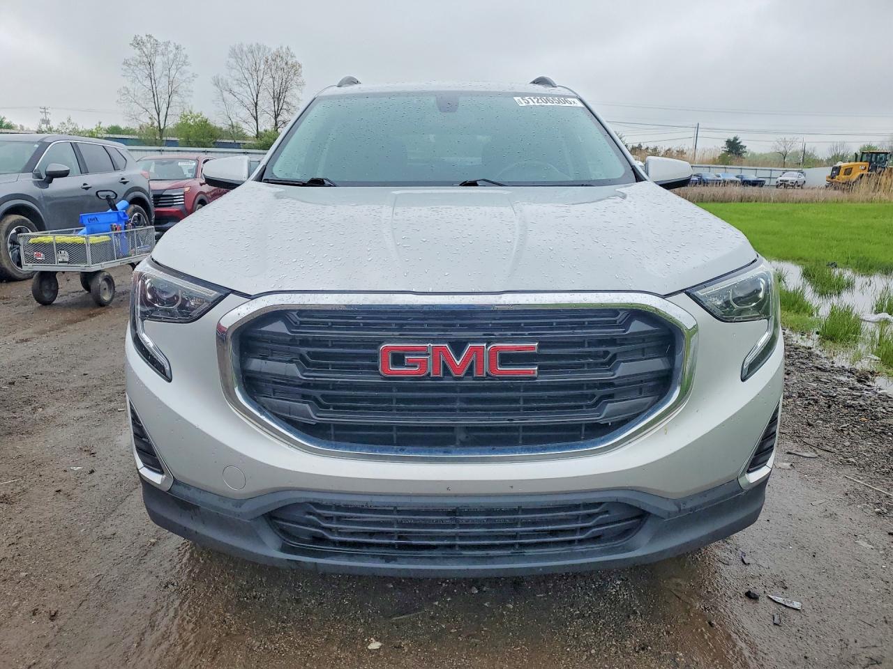 2018 GMC TERRAIN SLE photo 9