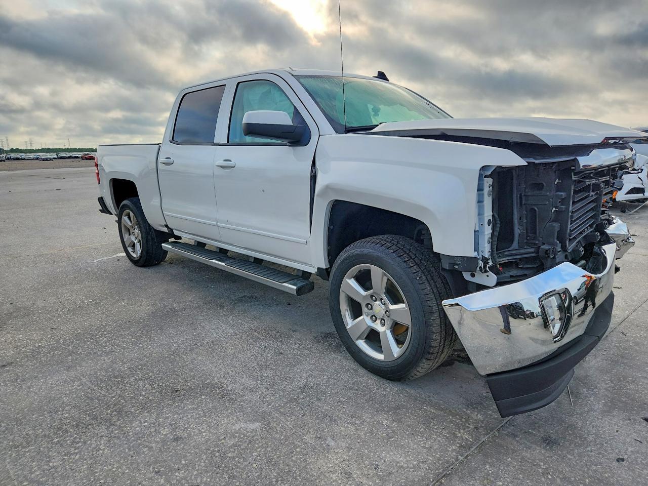2018 CHEVROLET SILVERADO C1500 LT photo 10