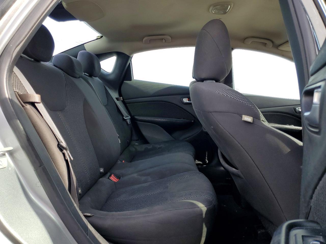 2015 DODGE DART SE photo 19