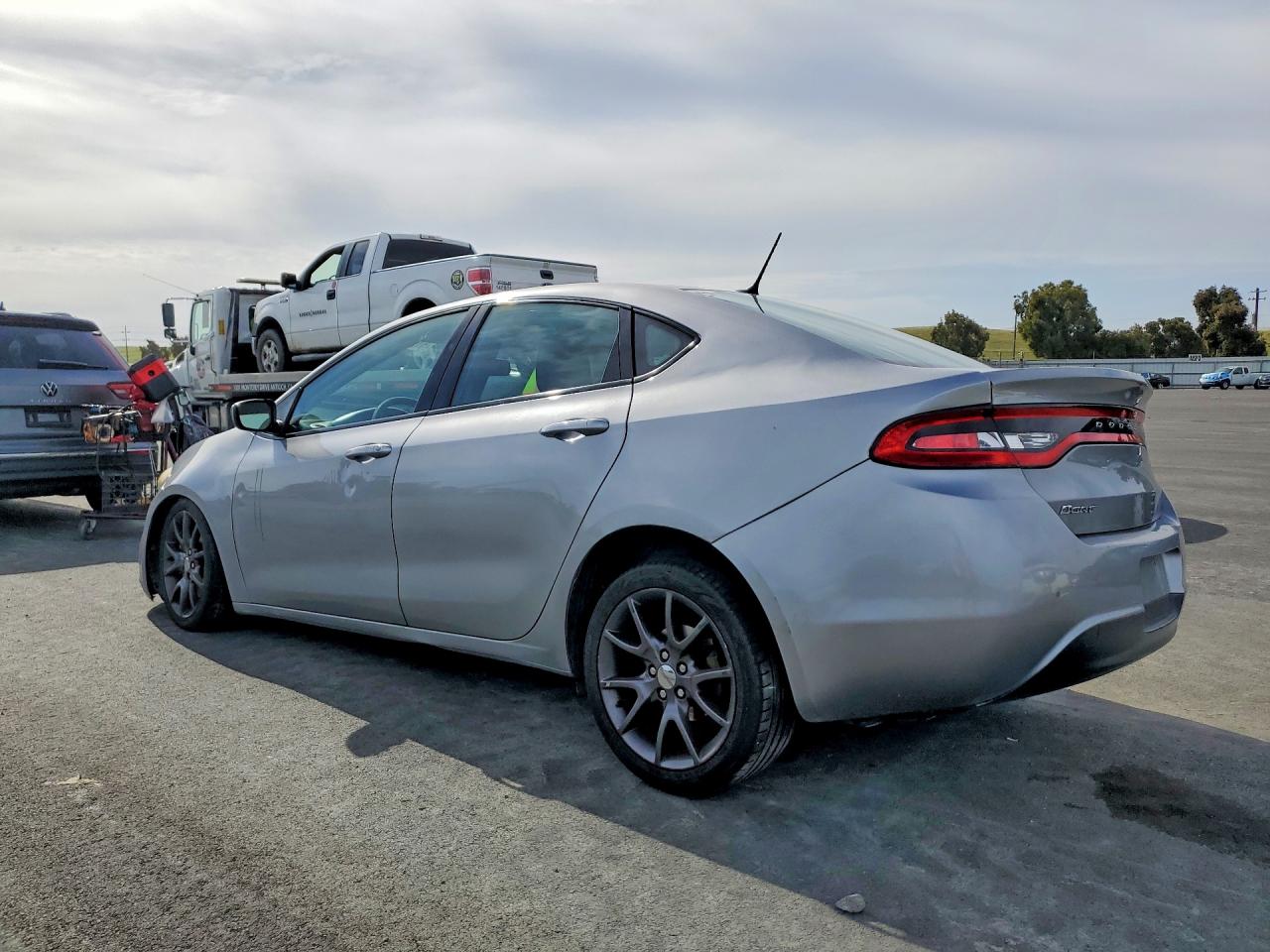 2015 DODGE DART SE photo 3