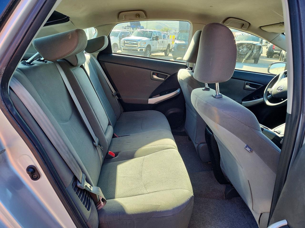 2013 TOYOTA PRIUS TWO photo 19