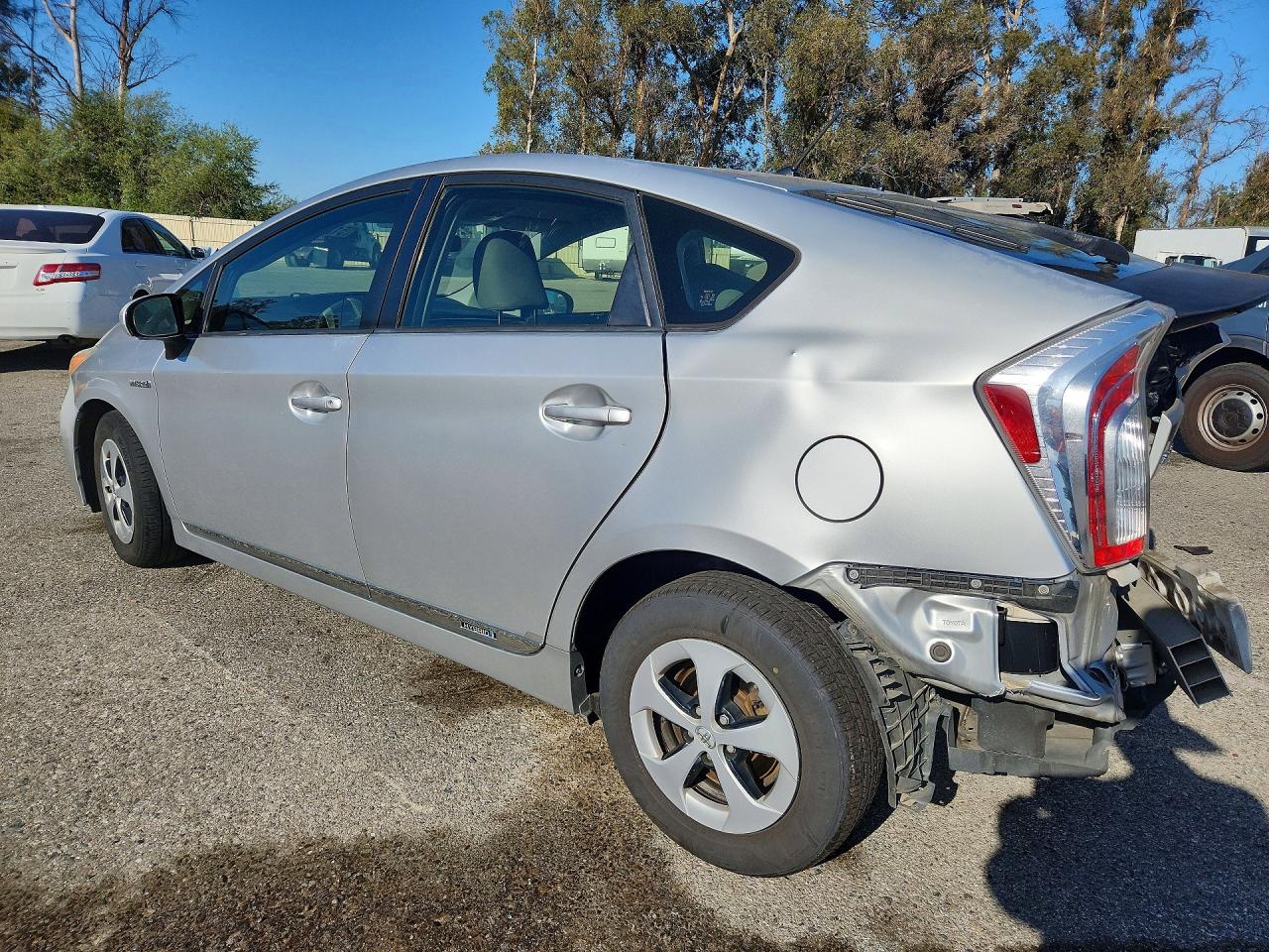 2013 TOYOTA PRIUS TWO photo 3