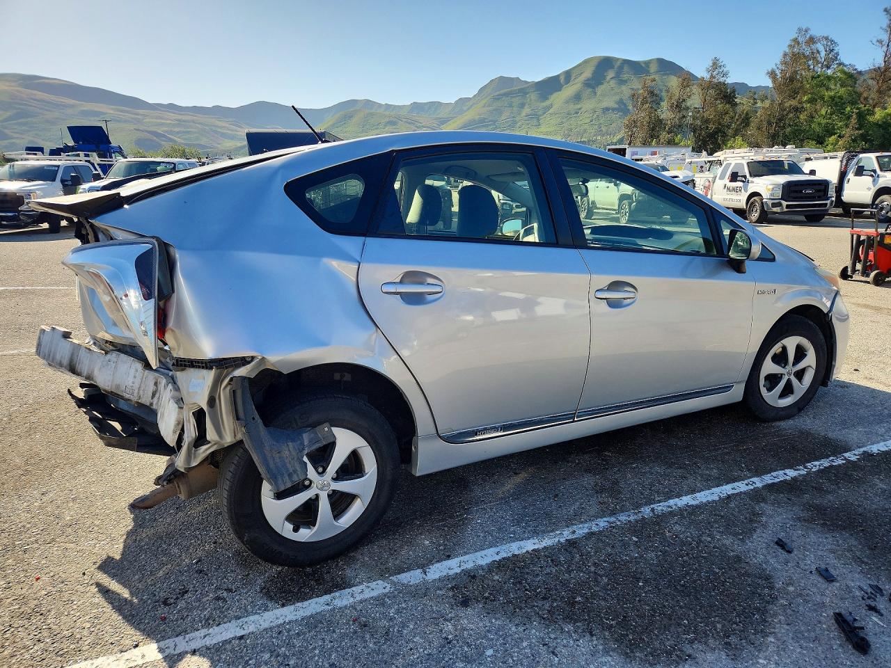 2013 TOYOTA PRIUS TWO photo 5