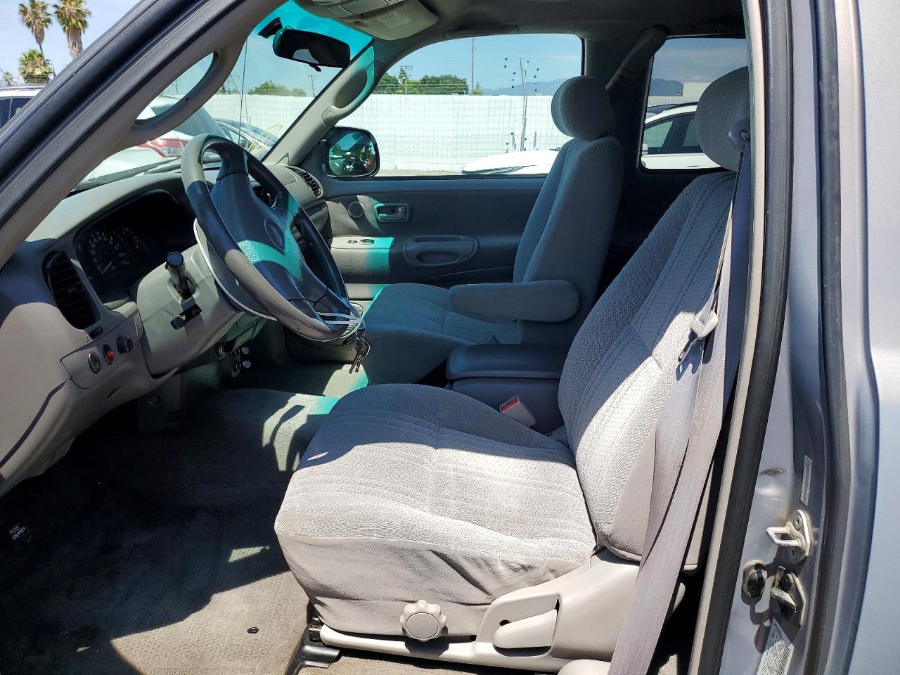 2001 TOYOTA TUNDRA SR5 photo 19