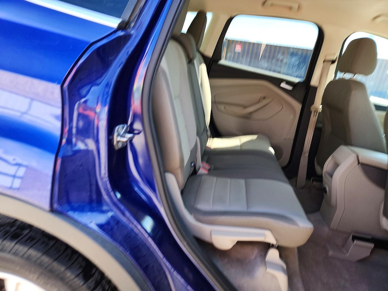2016 FORD ESCAPE SE photo 21