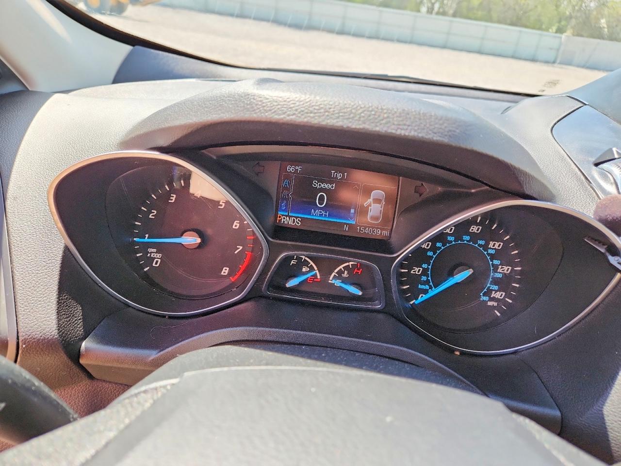 2016 FORD ESCAPE SE photo 17