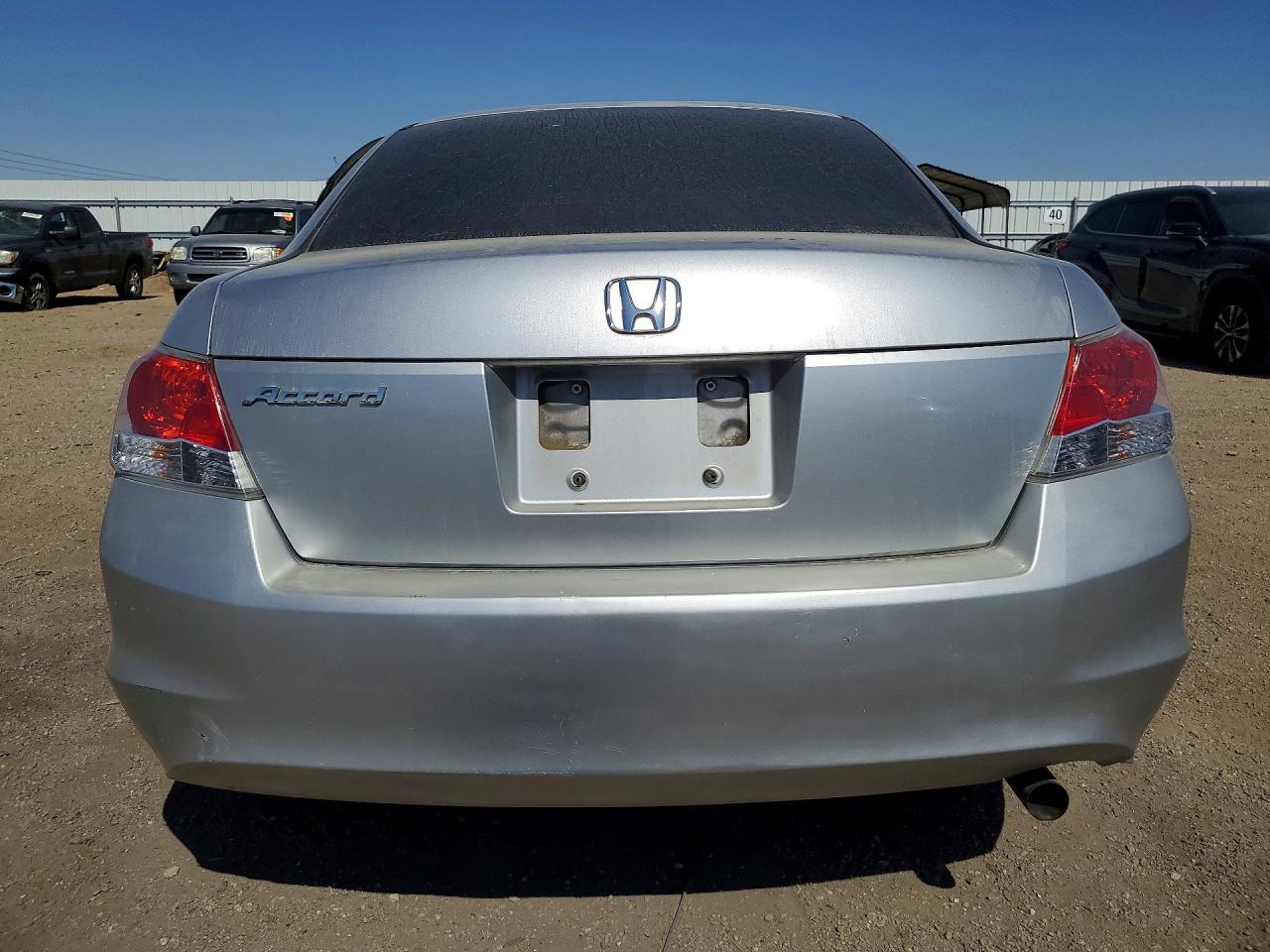 2009 HONDA ACCORD LX photo 11