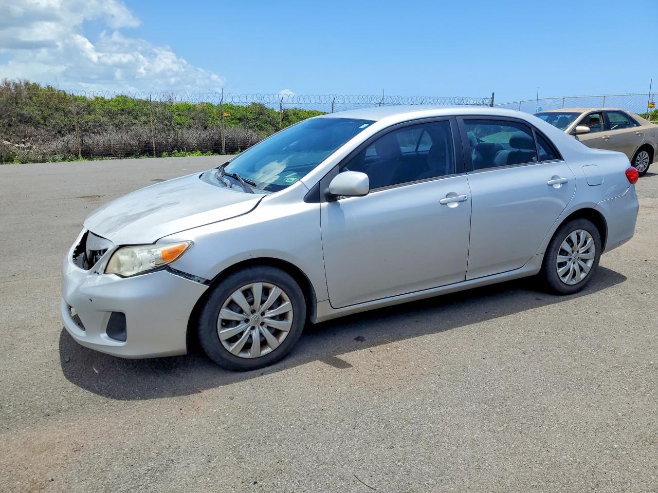 2013 TOYOTA COROLLA