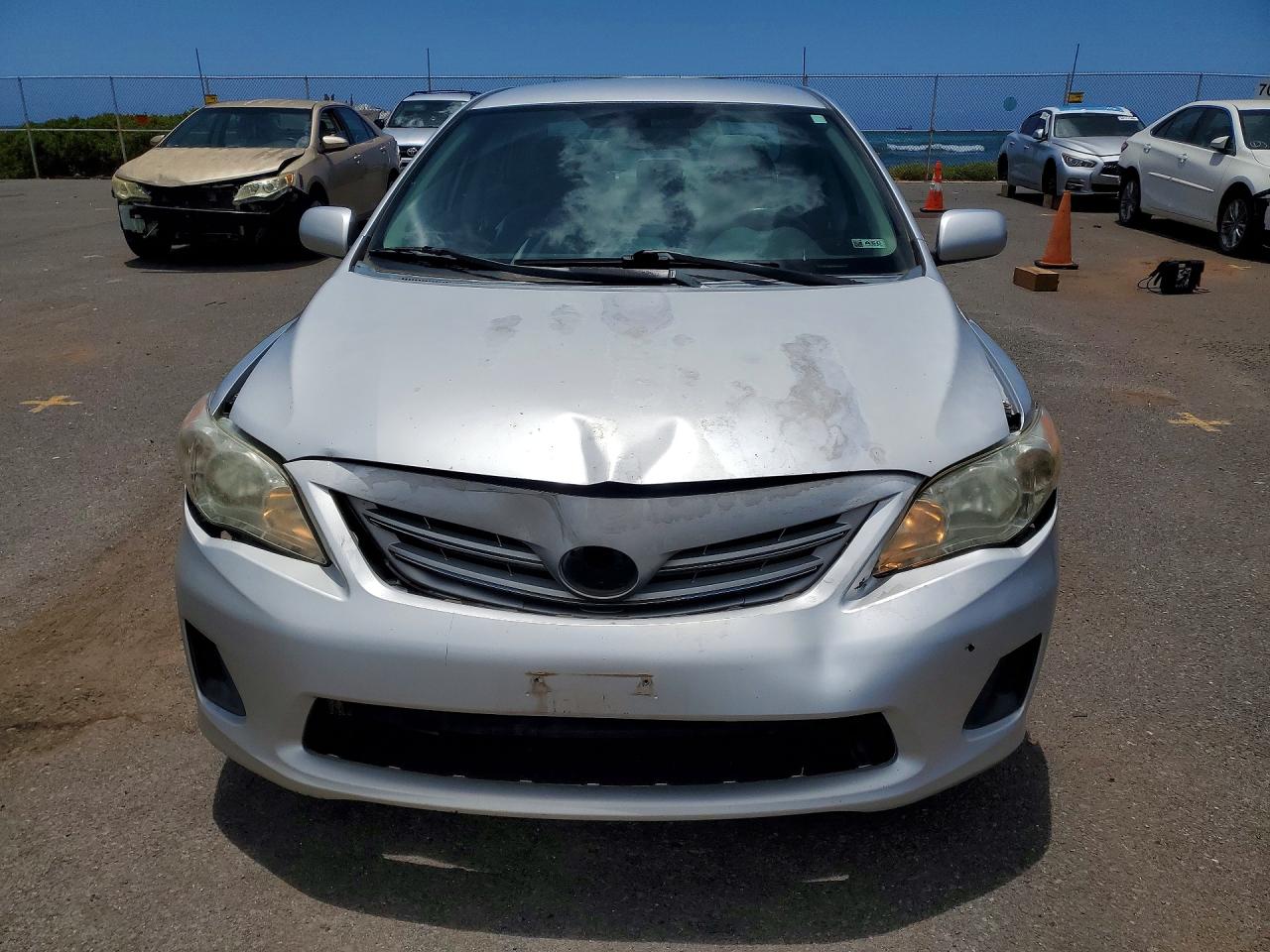 2013 TOYOTA COROLLA L photo 9