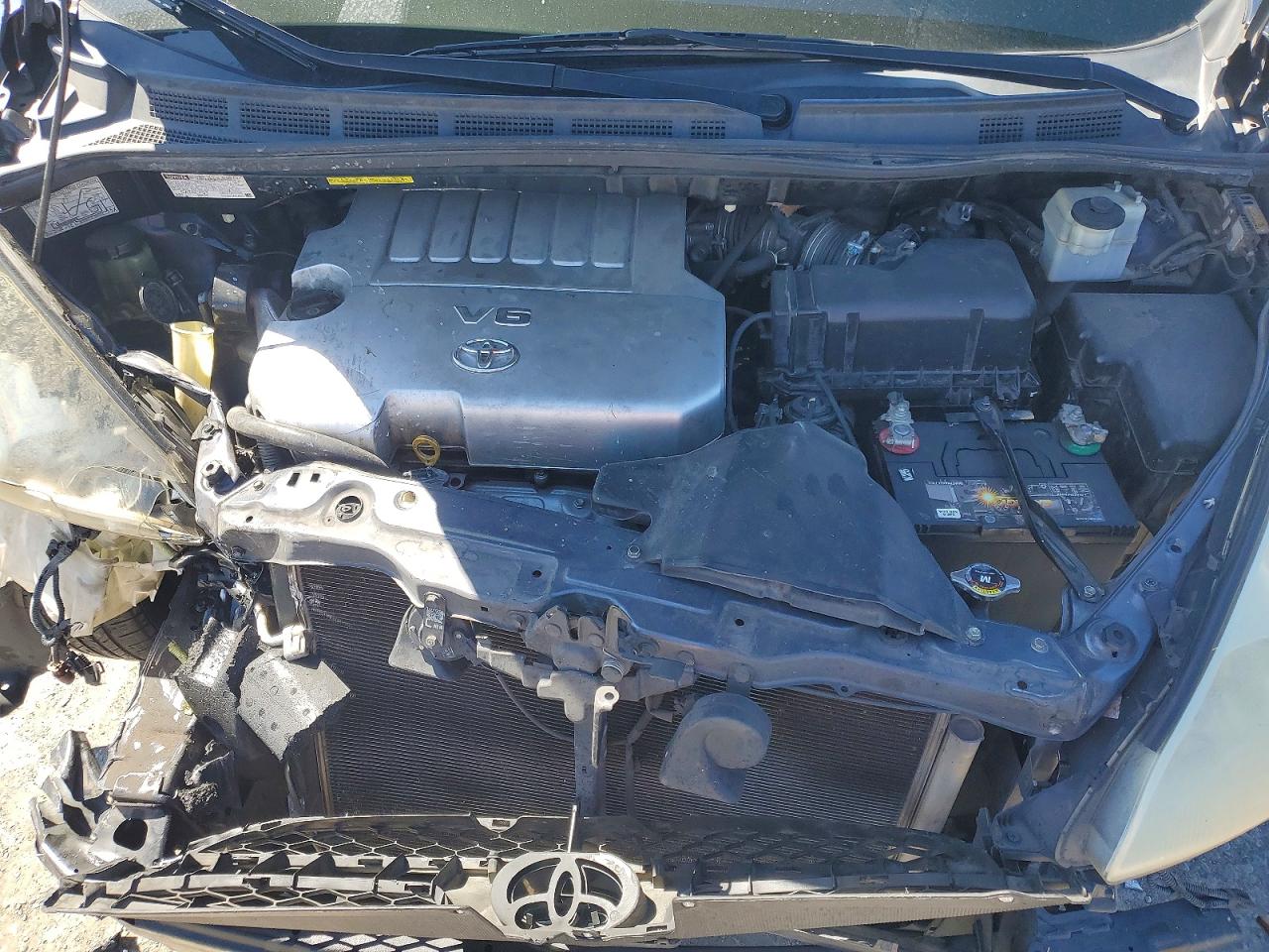2008 TOYOTA SIENNA XLE photo 23