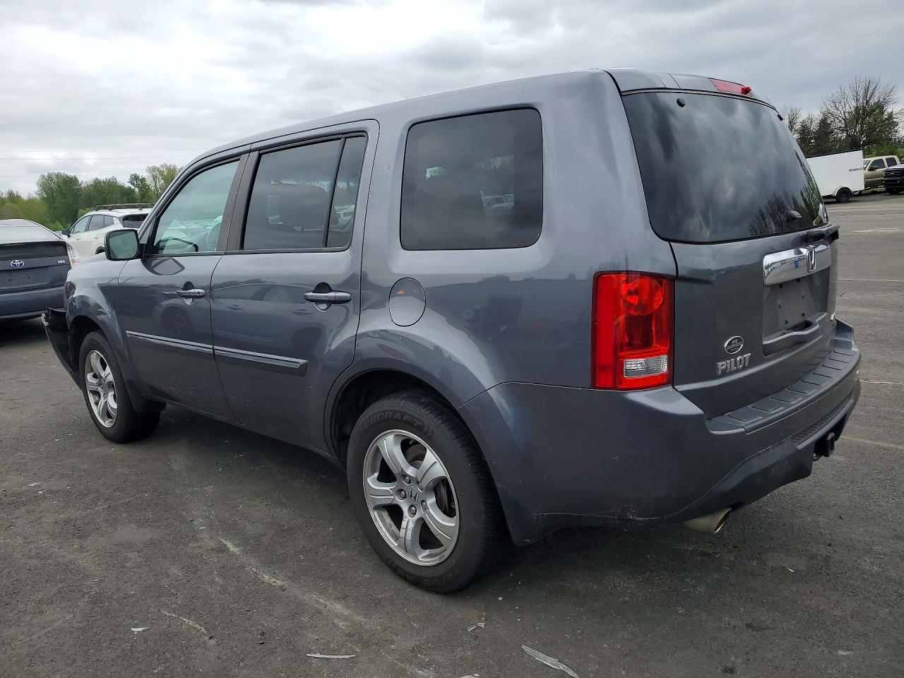 2015 HONDA PILOT EXL photo 3