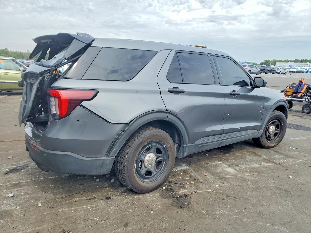 2025 FORD EXPLORER POLICE INTERCEPTOR photo 3