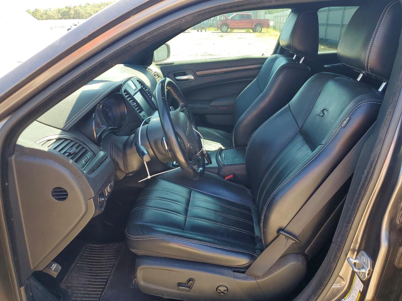2015 CHRYSLER 300 S photo 7