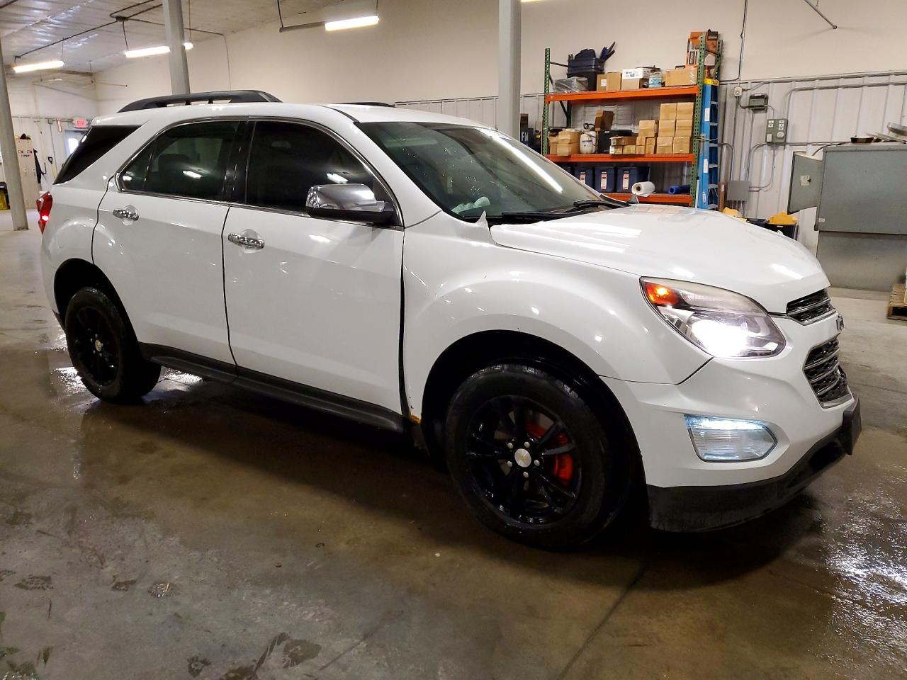 2016 CHEVROLET EQUINOX LT photo 10