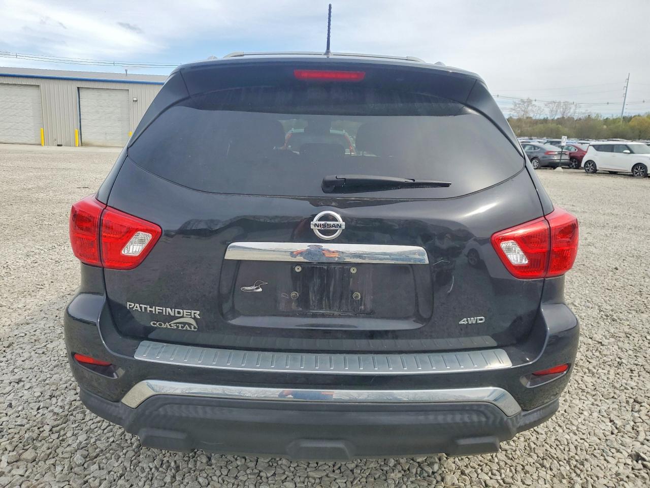 2017 NISSAN PATHFINDER S photo 16