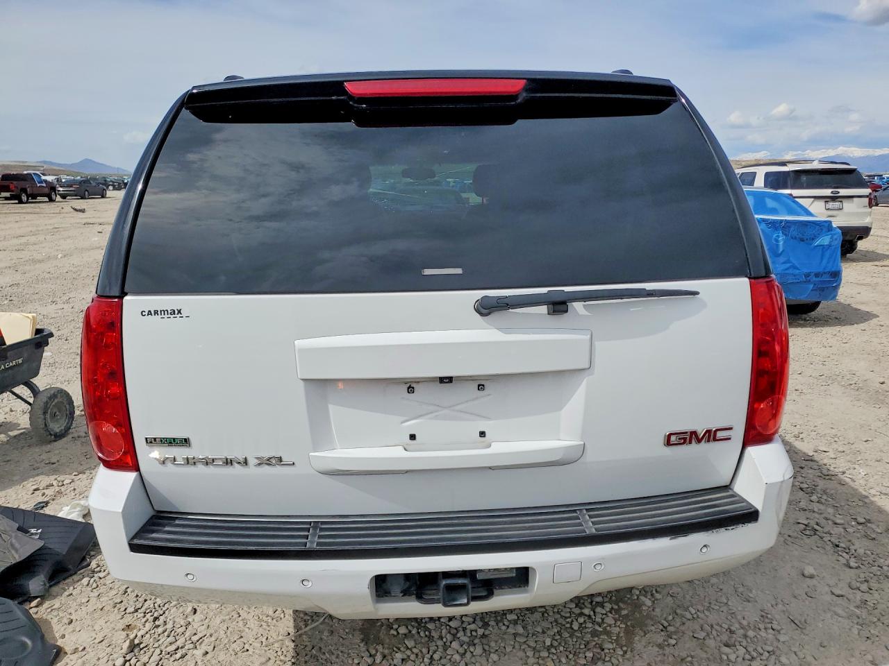 2012 GMC YUKON XL K1500 SLT photo 11