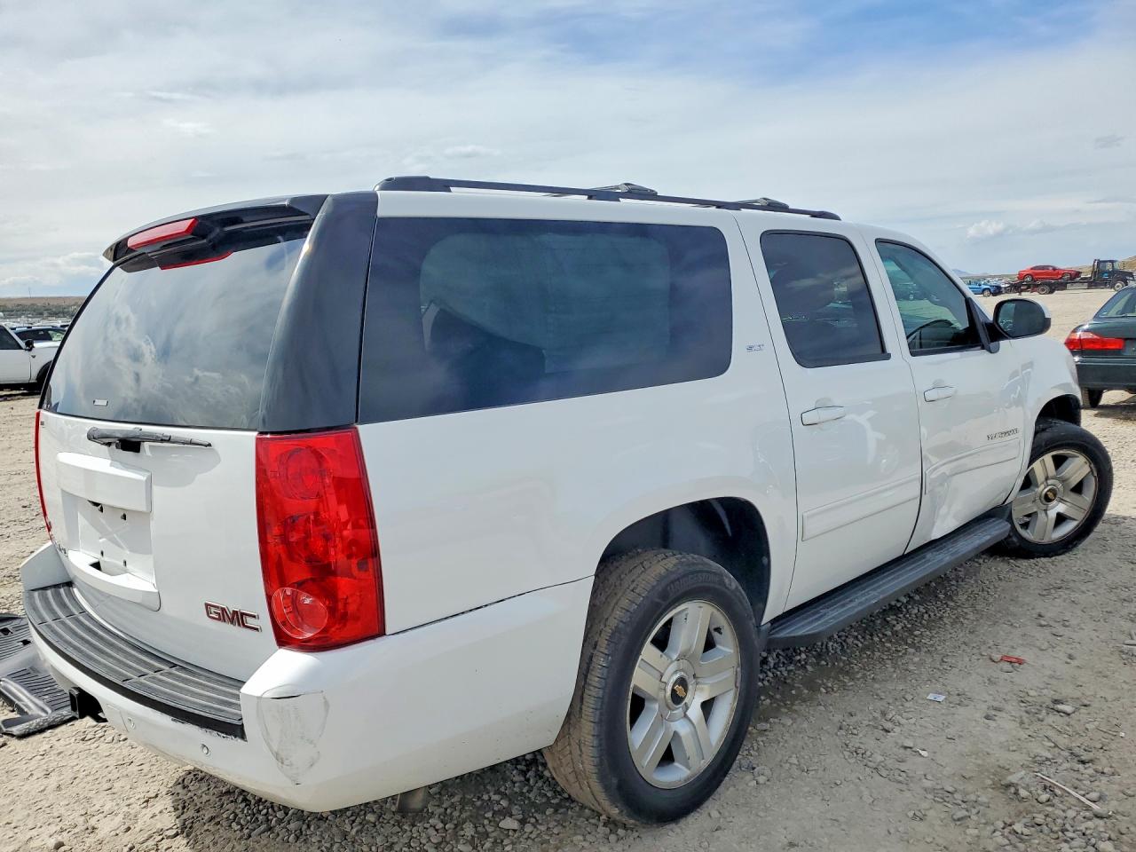 2012 GMC YUKON XL K1500 SLT photo 5