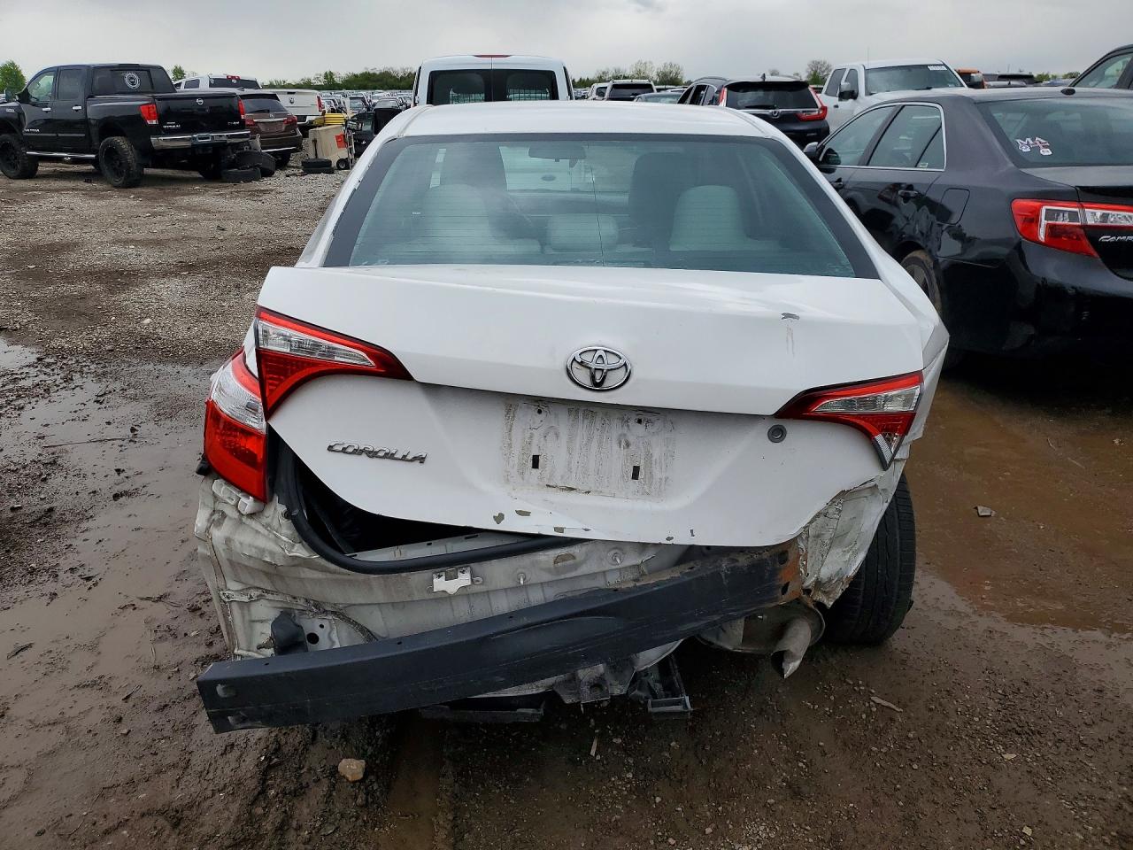 2015 TOYOTA COROLLA L photo 11