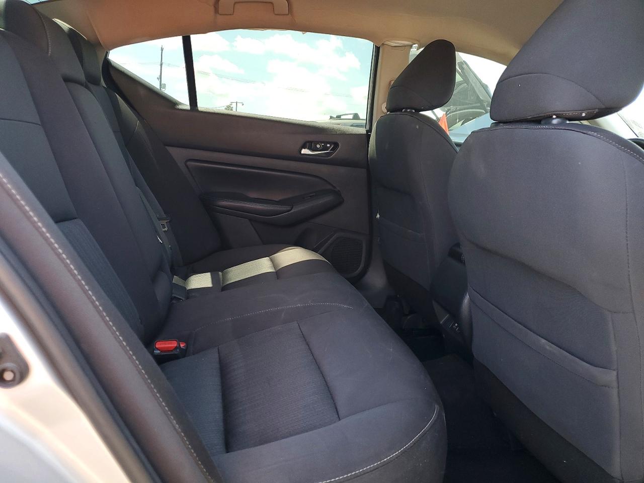 2019 NISSAN ALTIMA S photo 10