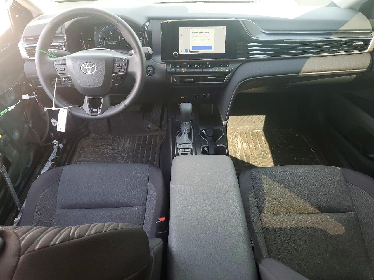 2025 TOYOTA CAMRY LE photo 15