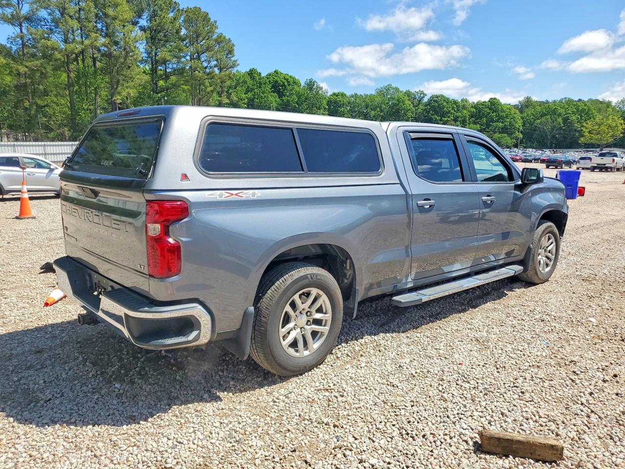 2020 CHEVROLET SILVERADO K1500 LT photo 5