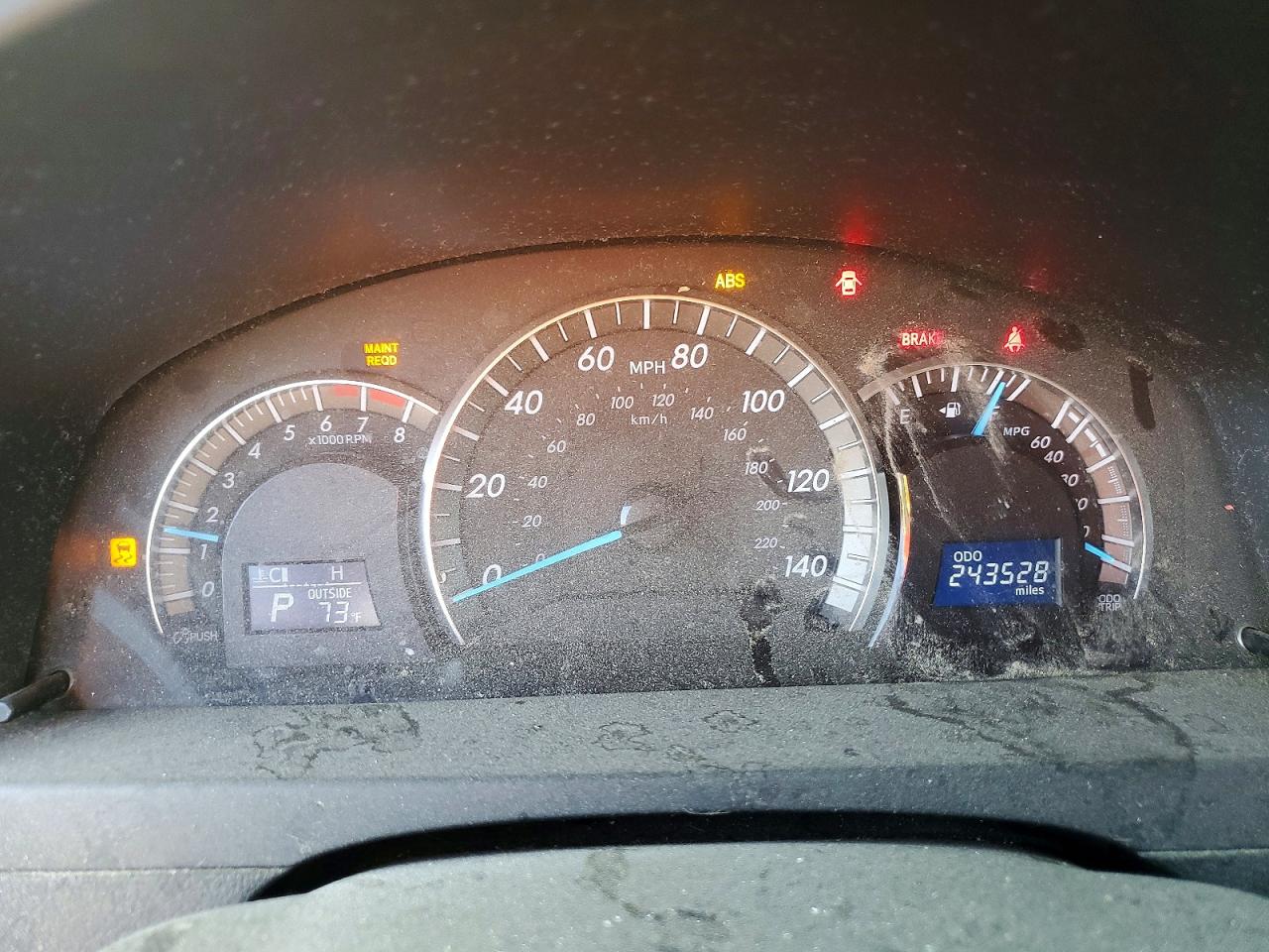 2012 TOYOTA CAMRY SE photo 17