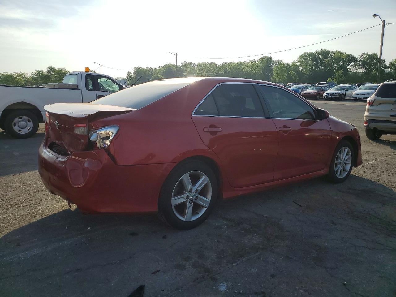2012 TOYOTA CAMRY SE photo 5