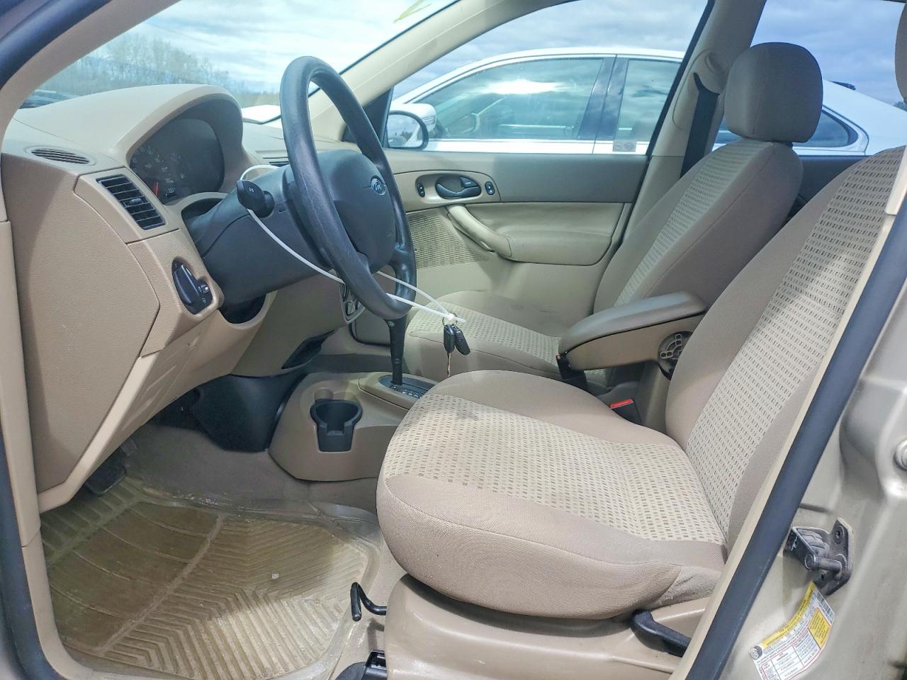 2007 FORD FOCUS ZX4 photo 13
