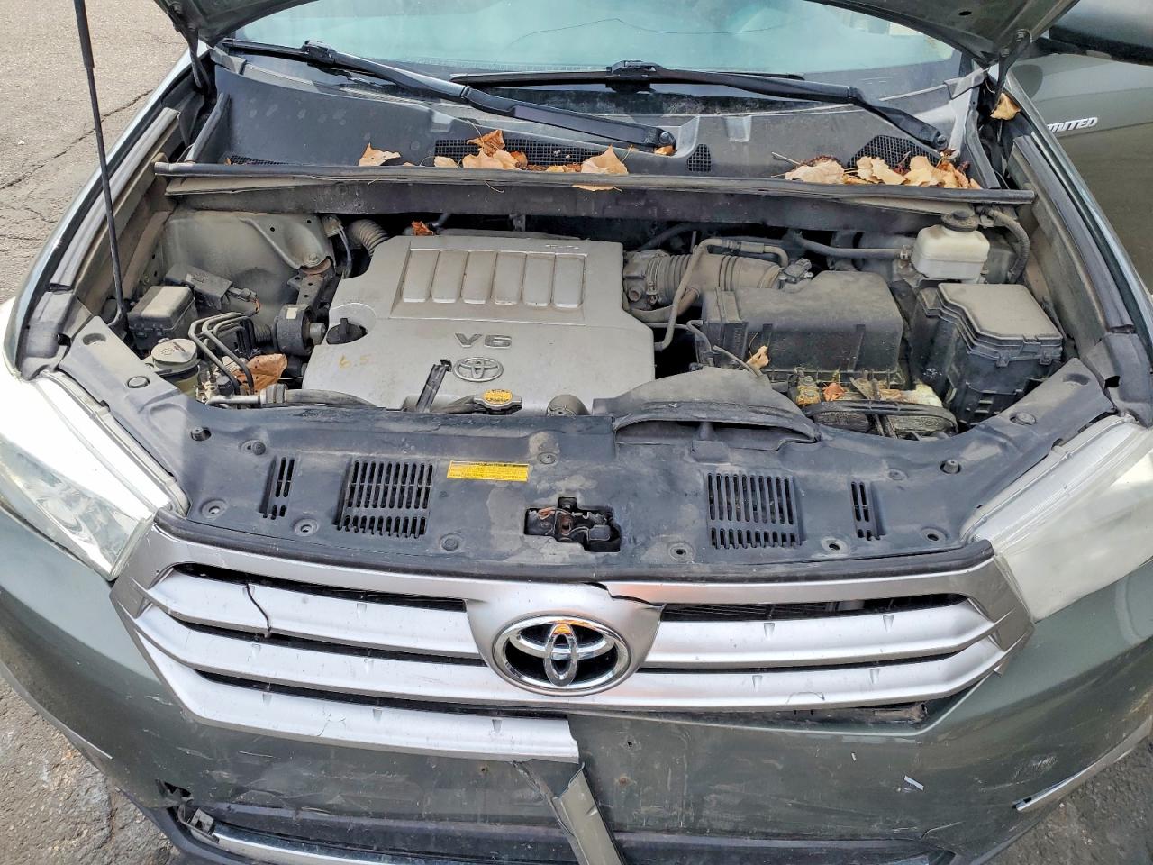 2011 TOYOTA HIGHLANDER LIMITED photo 21