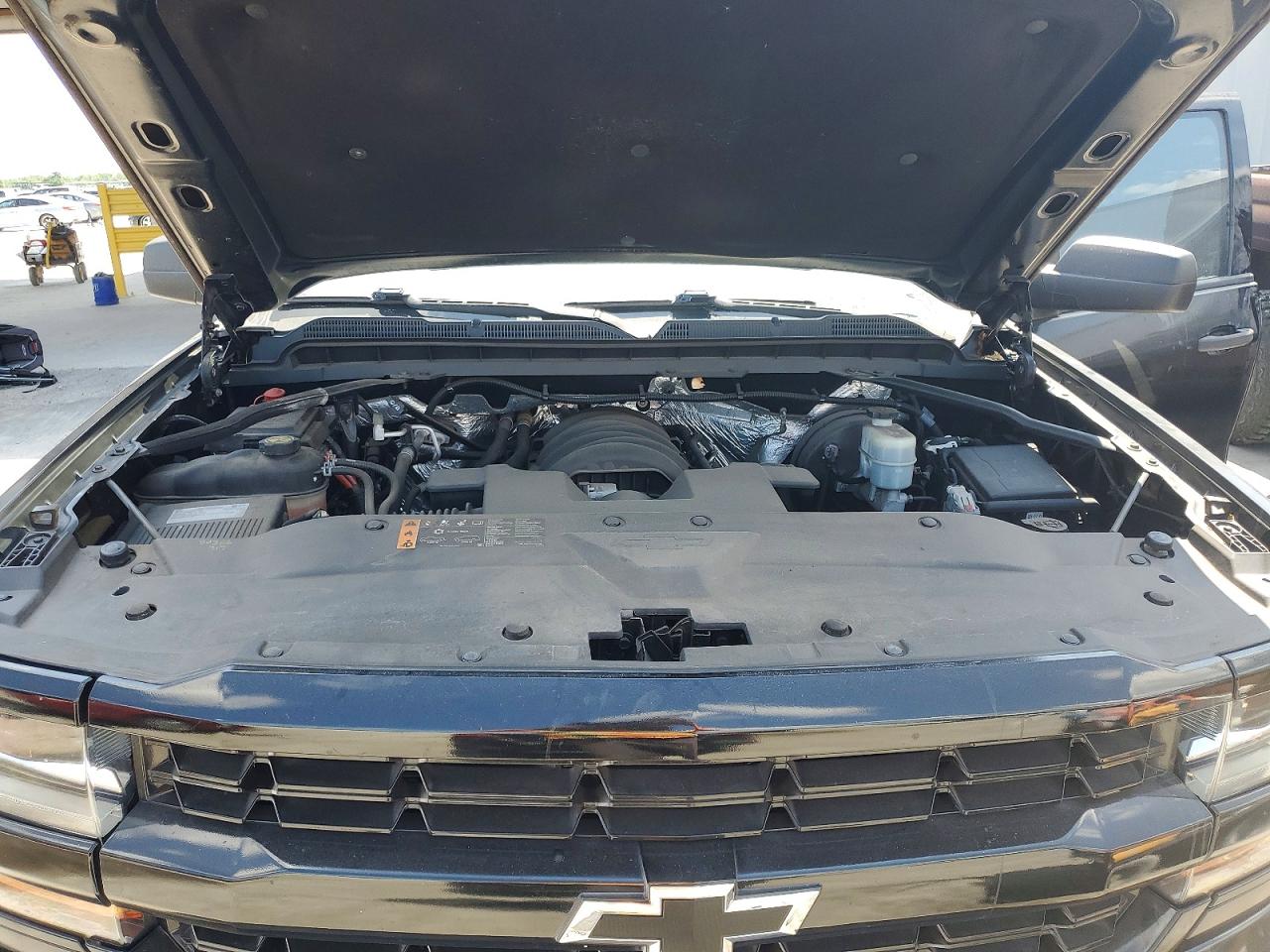 2018 CHEVROLET SILVERADO C1500 photo 21