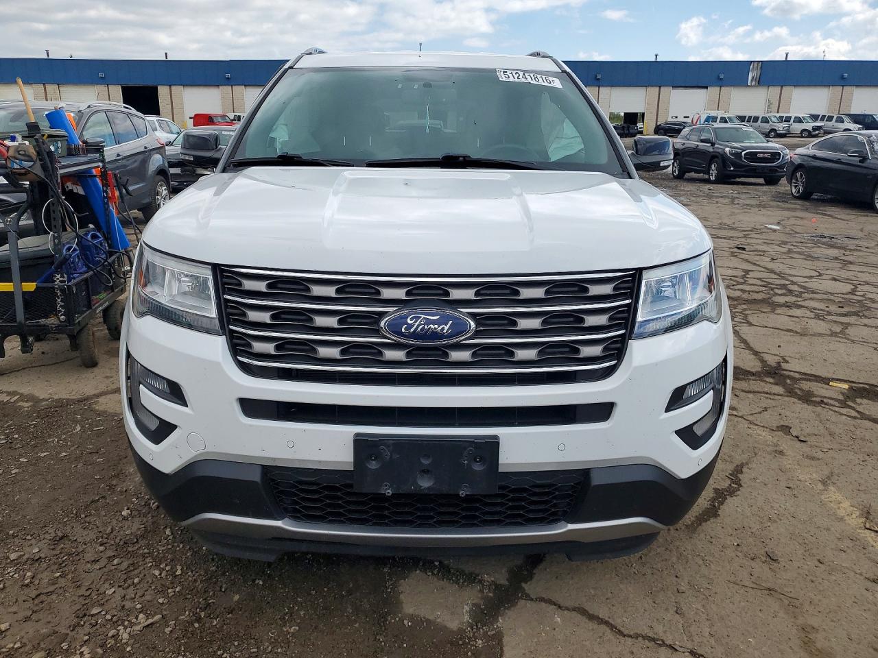 2017 FORD EXPLORER XLT photo 13