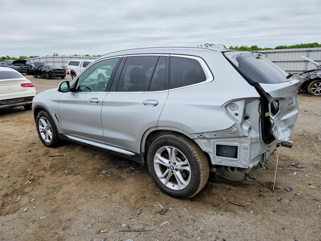 2019 BMW X3 XDRIVE30I photo 2