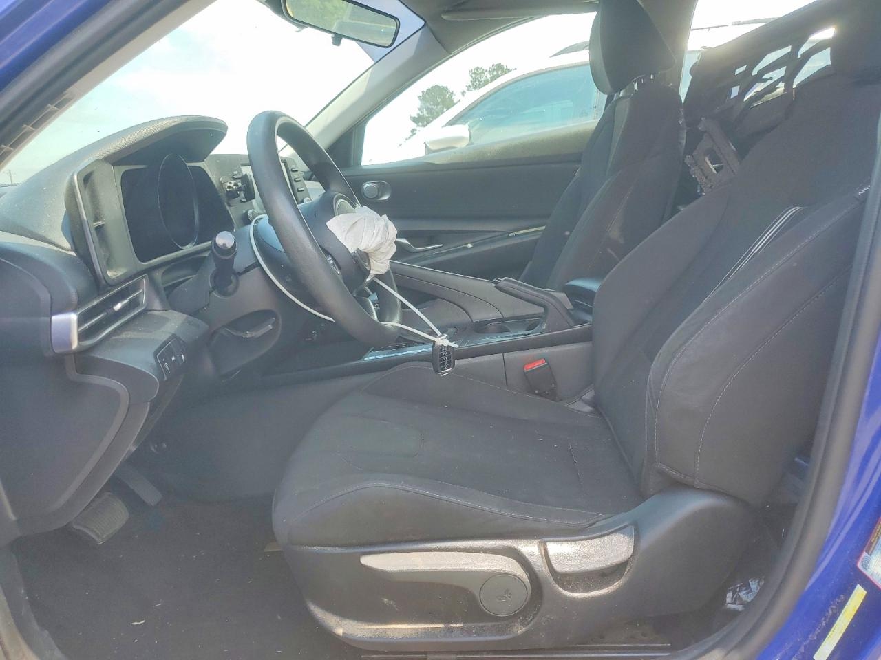2021 HYUNDAI ELANTRA SEL photo 19
