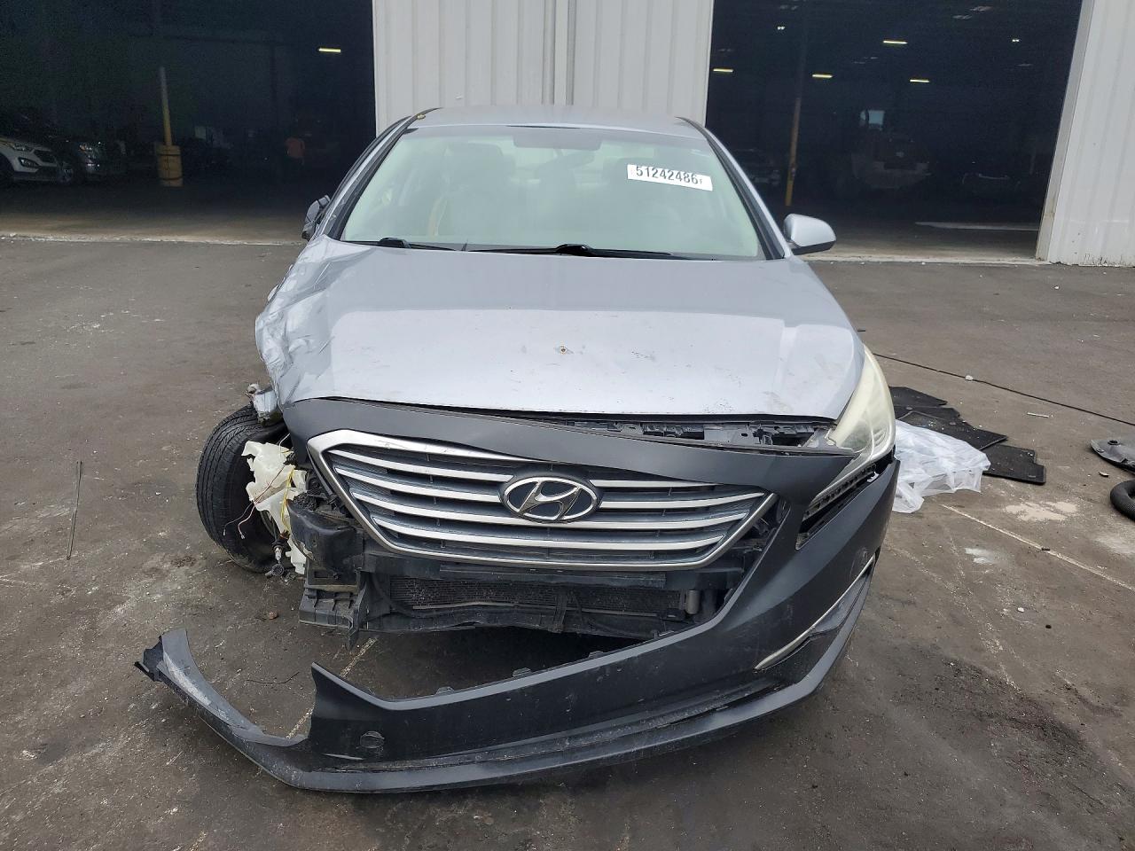 2017 HYUNDAI SONATA SE photo 5