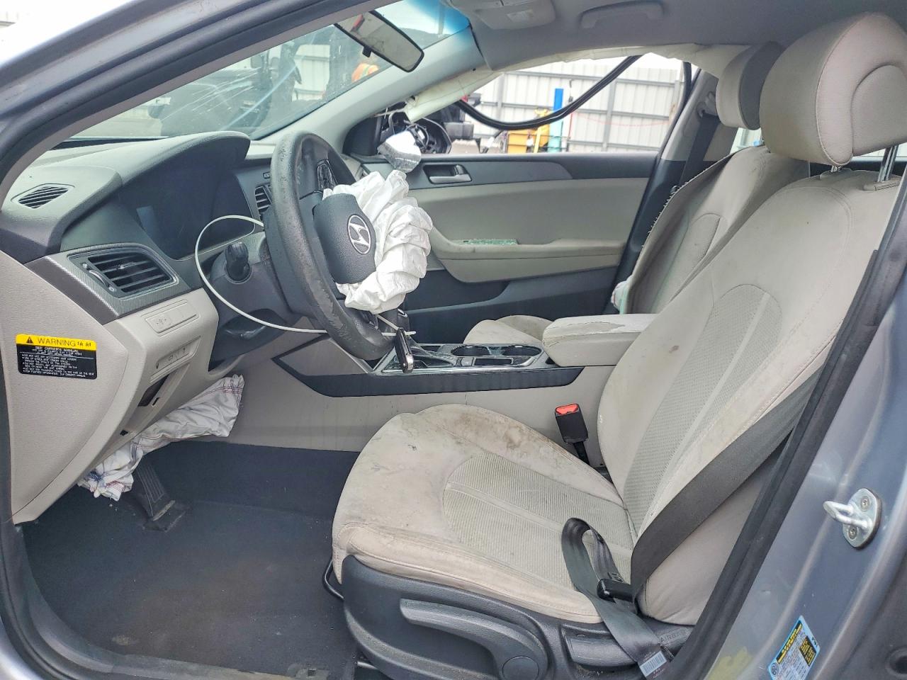 2017 HYUNDAI SONATA SE photo 7