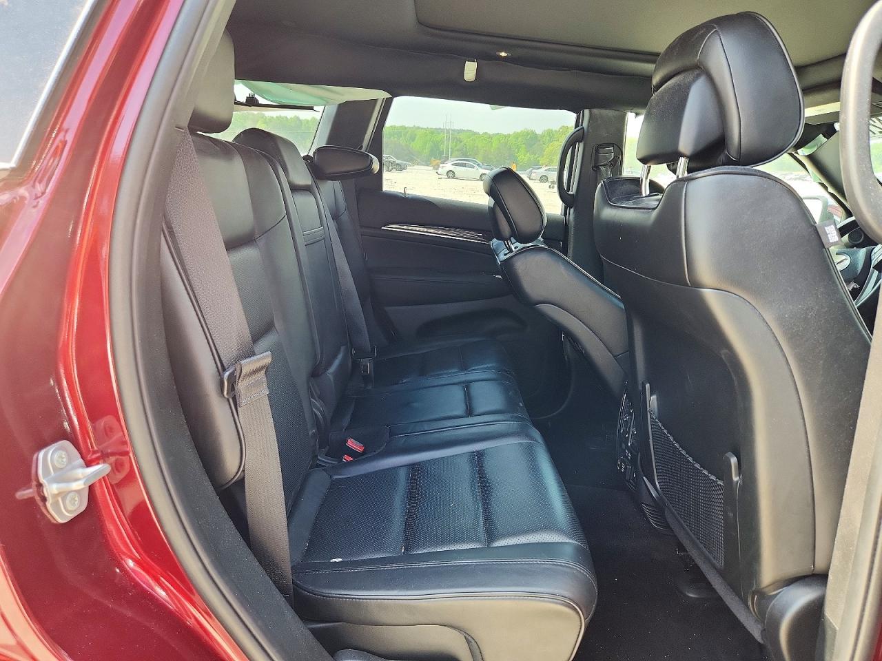 2018 JEEP GRAND CHEROKEE OVERLAND photo 21
