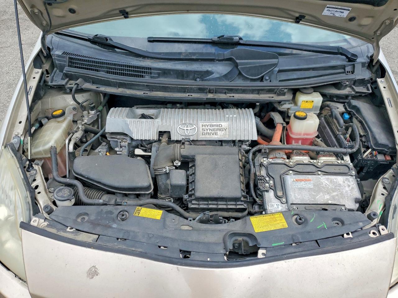 2011 TOYOTA PRIUS TWO photo 31