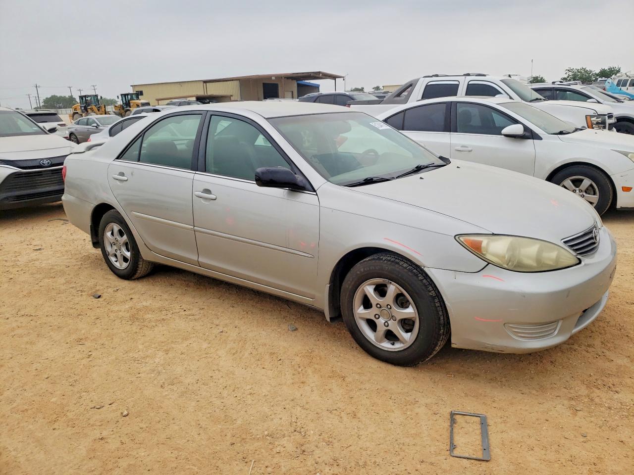 2005 TOYOTA CAMRY LE photo 7
