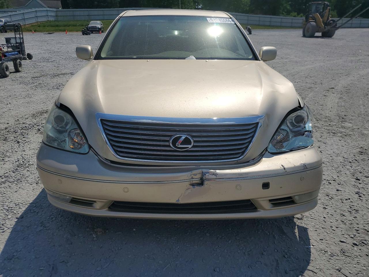 2004 LEXUS LS 430 photo 9